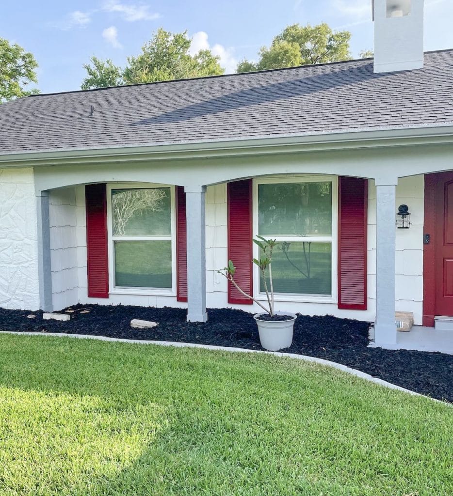 Single hung impact windows on a Florida home, Storm Pro window replacement in Estero